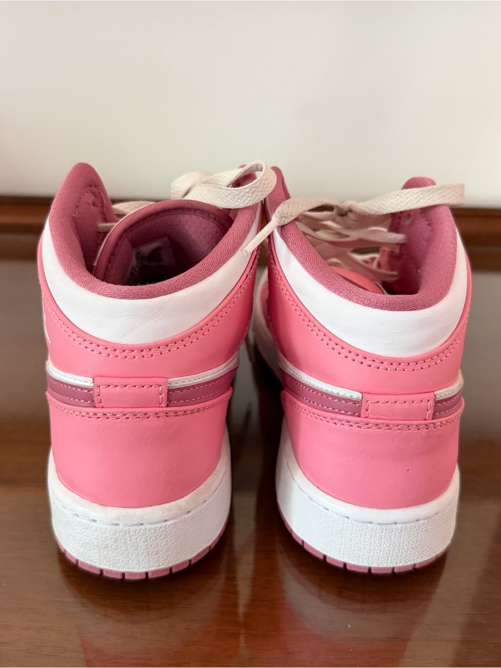 Air Jordan 1 Mid GS Arctic Pink White DQ8423-616 Youth 5.5Y Women’s 7 Sneakers - Picture 2 of 8